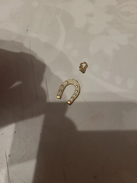 Pendentif Ancien En Or 18 Carats - Forme Fer à Cheval Avec Perle Fine Et Trèfles - Très Bon état - Occasion
