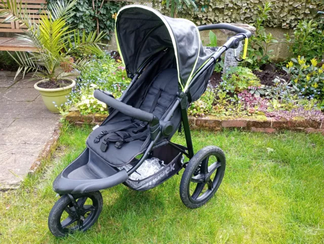 Hauck Runner - 3 Wheel All Terrain Pushchair - Black With Neon Yellow Trim