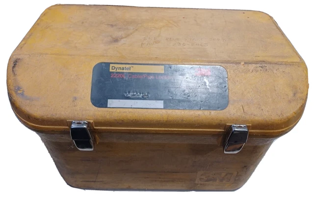 3M Dynatel 2220L Cable/Pipe Locator Transmitter