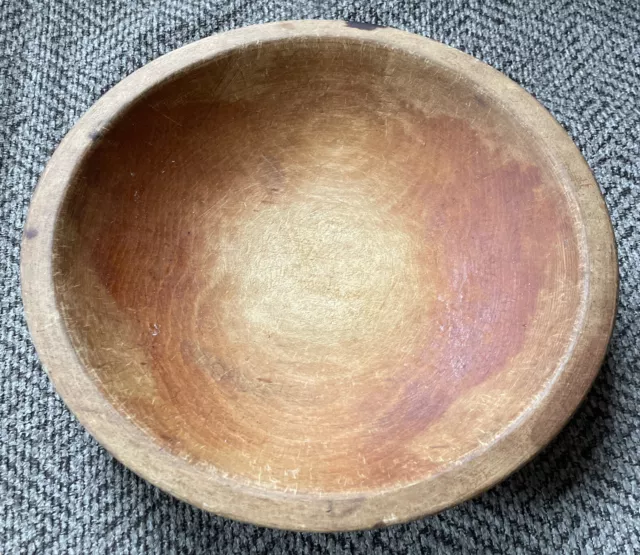 Vintage Munising 9"x8.5"x2" Oval Wooden Bowl