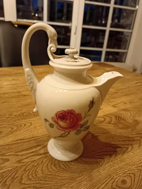 Meissen Kaffeekanne Wildrose Schwanenhals um 1850