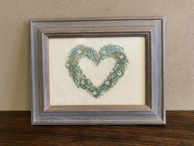 Vintage Cross Stitch Wooden Framed Heart Pattern 25cmX19cm Wall Decor