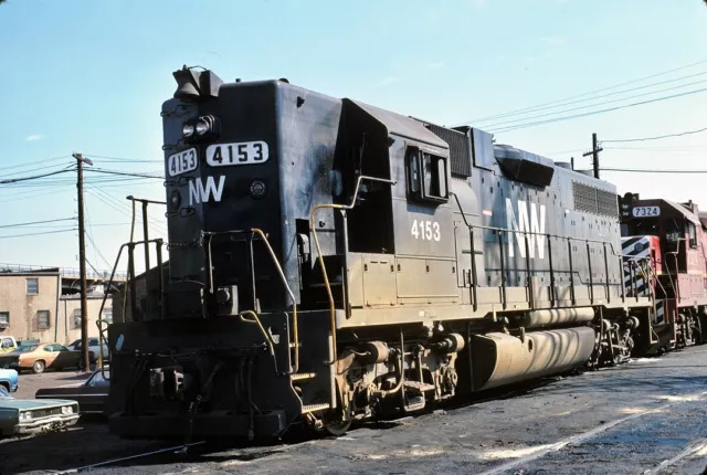 Norfolk & Western (NW) - GP38-2 - #4153 - Original 35mm Slide