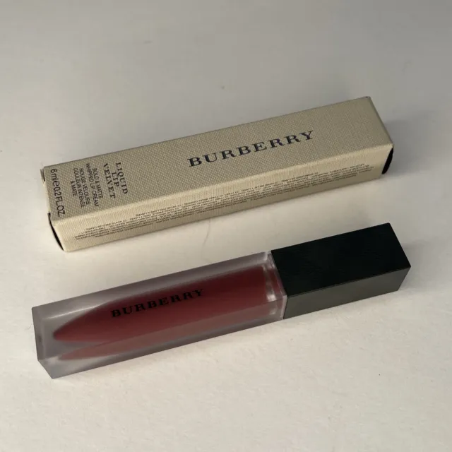 Burberry Liquid Lip Velvet Bold Matte 6ml. 0.2 Do.oz No.53 Oxblood