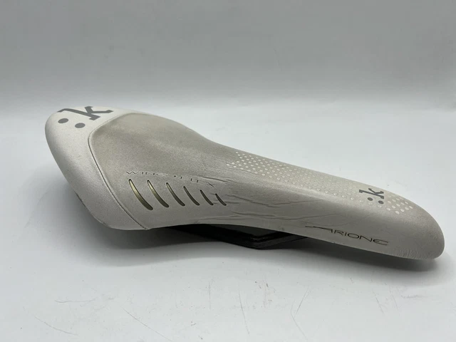 fizik arione wing flex saddle