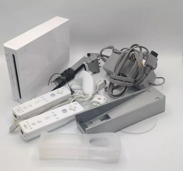 Nintendo Wii Konsole Zubehör Controller Motion Plus Nunchuk GameCube Ladestation