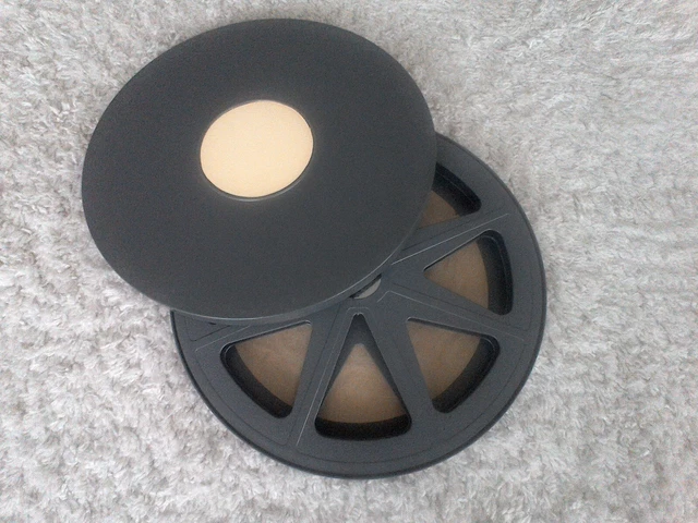 16 MM FILMSPULE  700 M - KUNSTSTOFF MIT AUFBEWAHRUNGSDOSE (kleiner Kern)
