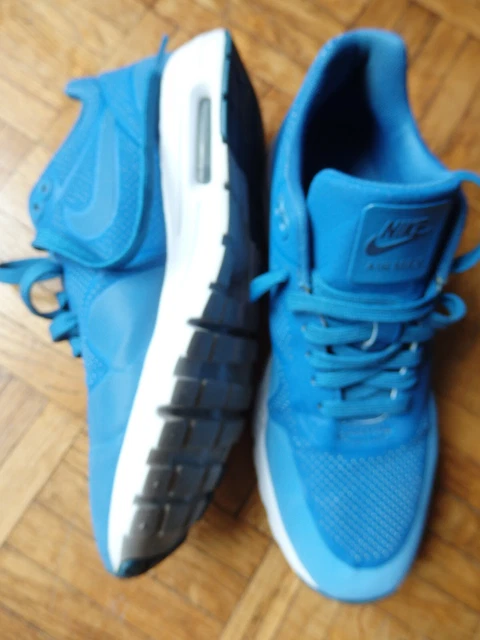 CHAUSSURES NIKE Femme pointure 38 5 24 5 cm tr s bon tat EUR
