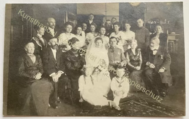 orig. Foto AK Familie um 1915 Gnesen Polen Gniezno Posen