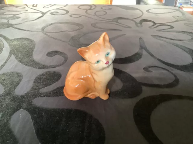 Vintage Royal Doulton China Ornamental Figurine Small Ginger Cat Kitten