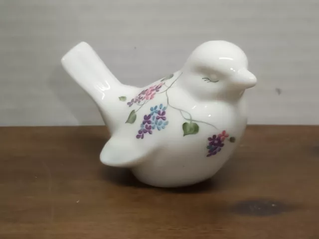 Vintage Fenton White Milk Glass Painted Sparrow Bird Figurine Signed