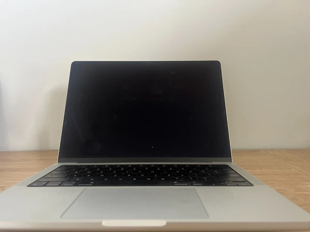 Apple Macbook Pro 14" 512GB SSD, M1 Pro, 16GB Silver - Used