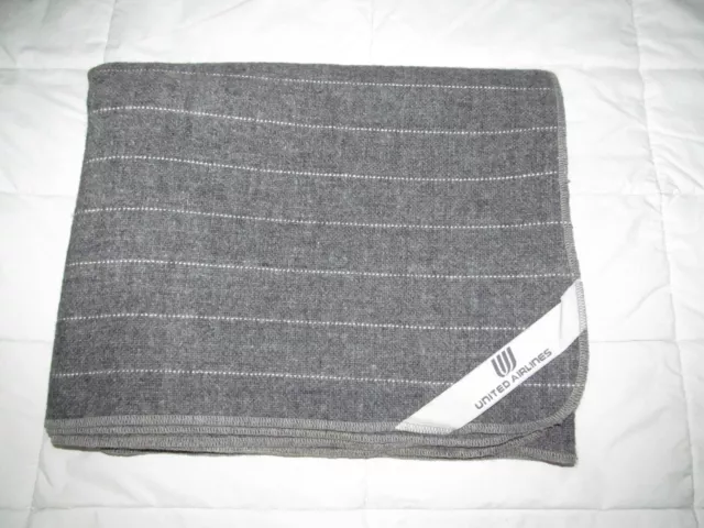 vintage UNITED AIRLINE first class cabin blanket travel throw wool blend USA v2