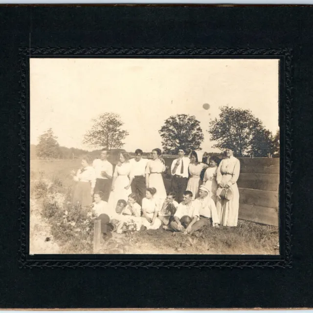 c1890s Outdoors Young Men & Cute Women in Grass Garden Cabinet Card Photo 1P