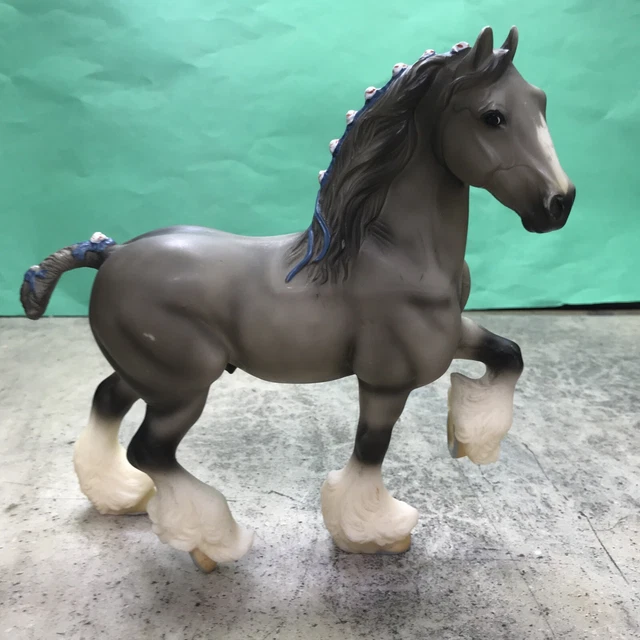 未開封　BREYER 627　Dapple Grey Shire　クラシックス s-l400.jpg