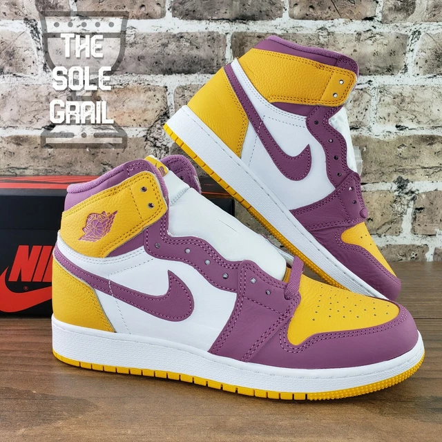 Nike Air Jordan 1 Retro High OG Brotherhood 575441-706 GS Size 6Y /WMNS 7.5 Nike Air Jordan 1 Retro High OG Brotherhood 575441-706 GS Size 6Y /WMNS 7.5