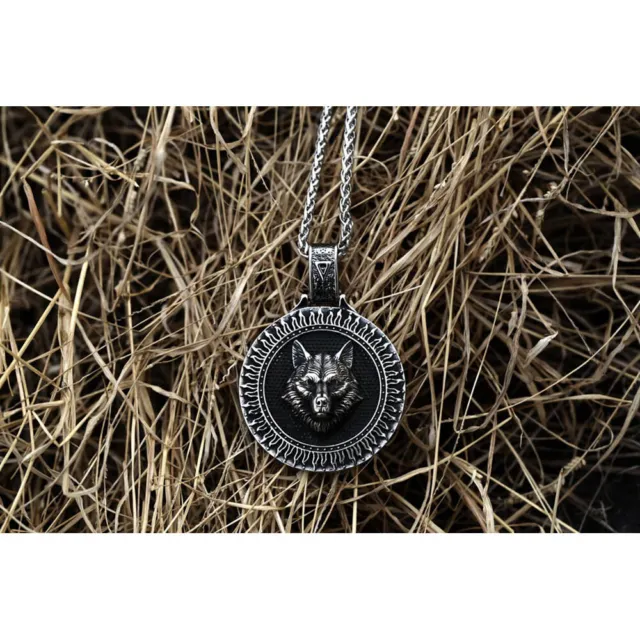 Men's Norse Viking Wolf Lion Head Celtic Medal Stainless Steel Necklace Jewelry