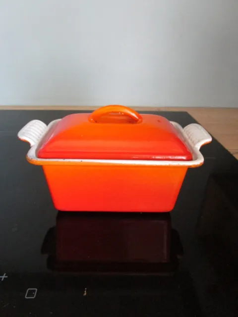 Petite TERRINE en fonte  LE CREUSET  ANCIENNE orange flamme  16 cm """