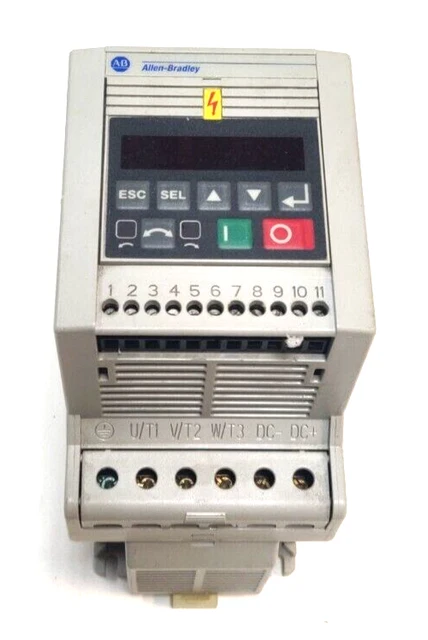 Allen-Bradley 160-BA03NPS1 Ser C FRN 7.04 Adjustable Frequency AC Drive 1HP Used
