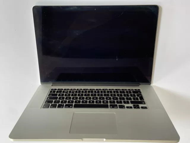 Apple MacBook Pro 15" Retina i7 2,3 GHz 16 GB fine 2013/Nvidia 2 GB/D100R danneggiato