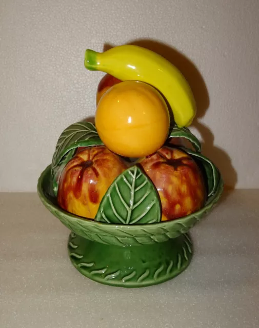 Pot Trompe L'oeil Imitant Une Corbeille De Fruits En Ceramique