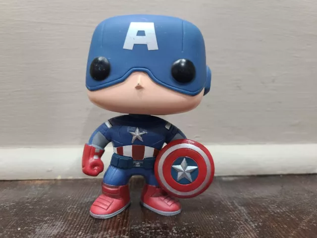 Funko Pop! Marvel Avengers #10 Captain America Bobblehead Figure