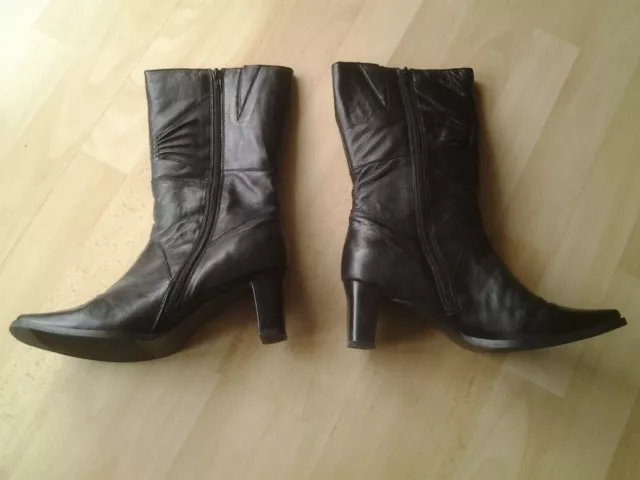 Bottine Femme Noire Pointure 39 Neuve. 2