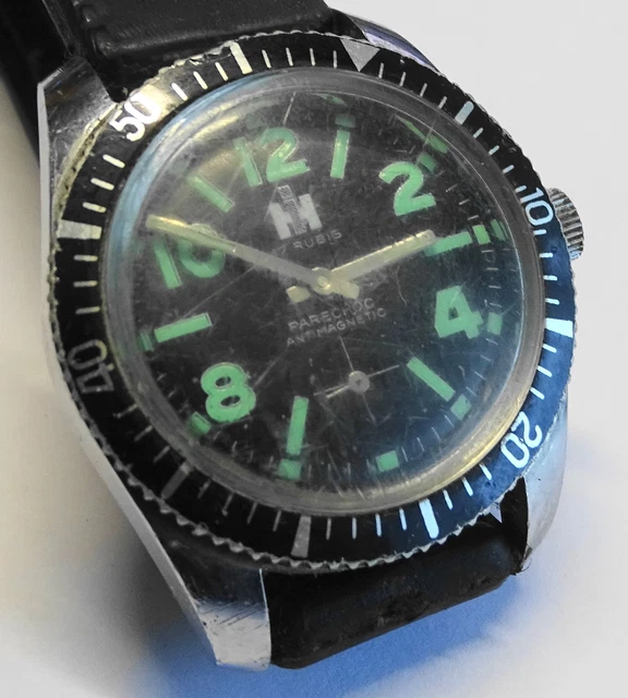 Montre Vintage Lip Dauphine D.451 Plongée - Occasion, Pièce Rétro