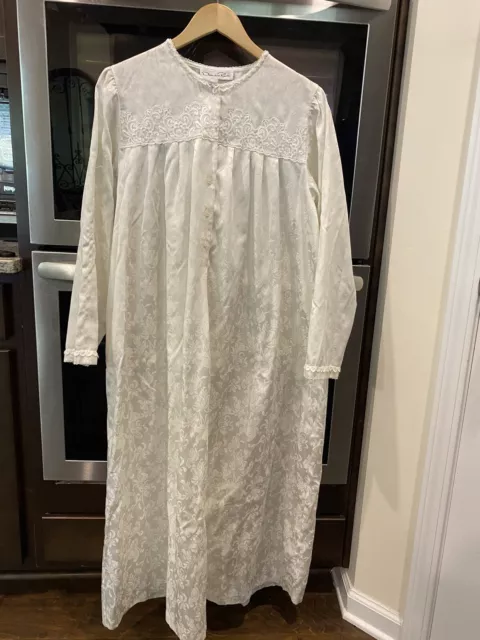 Vintage Oscar De La Renta White LongSleeve Floral Gown Nightgown Size L / XL