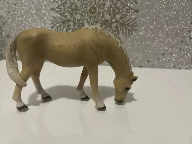 schleich horse figure