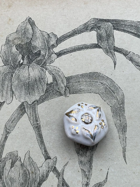 beau bouton en céramique blanc Créateur hauteur couture mode collection