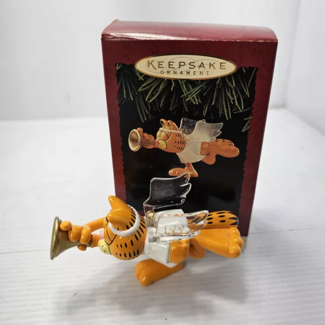 Hallmark Keepsake Christmas Tree Ornament GARFIELD the CAT Angel 1995