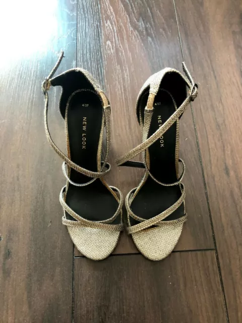 Talons à lanières festifs en argent étincelant pour femme
