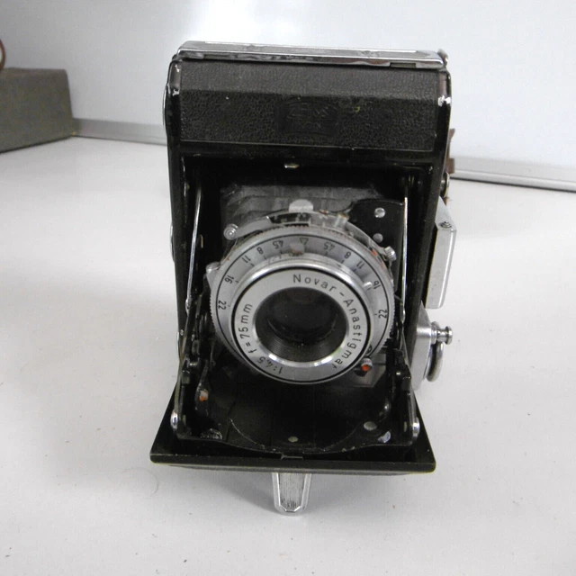 Appareil photo ancien Zeiss Ikon à soufflet + étui cuir