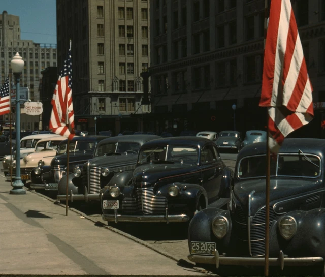 LINCOLN, NEBRASKA, 1940S WWII Era, Old Cars, Old Photo, New
