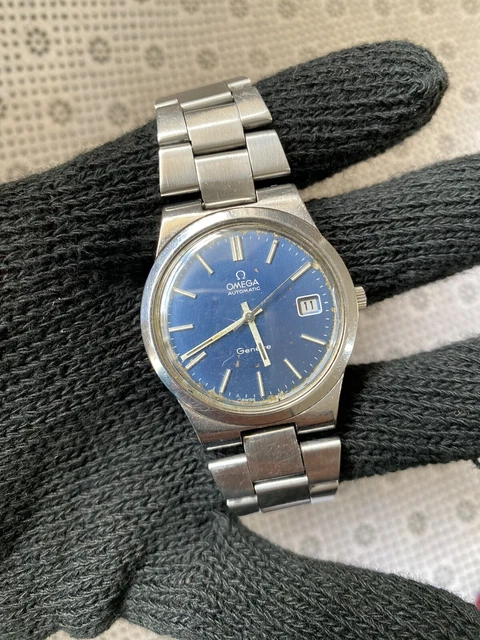 1974 Omega Genève Date Classic Wristwatch with deep seam blue dial Manual Wind Model 136.009 in steel