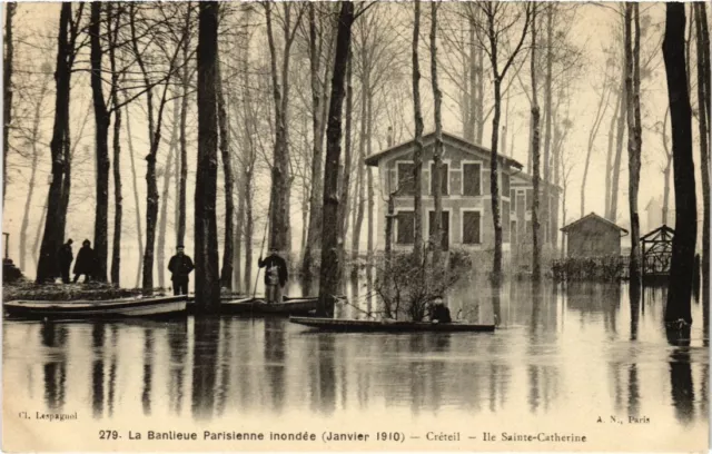 CPA Creteil La Banlieue Parisienne inondee FRANCE (1338028)