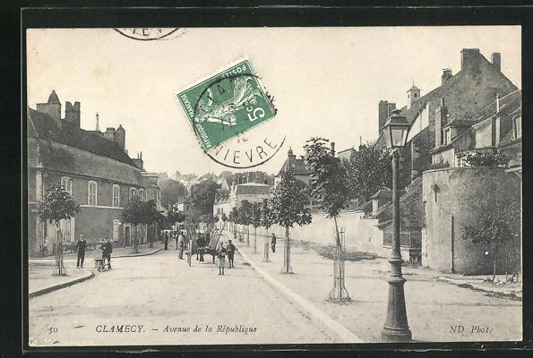CPA Clamecy, Avenue de la Republique