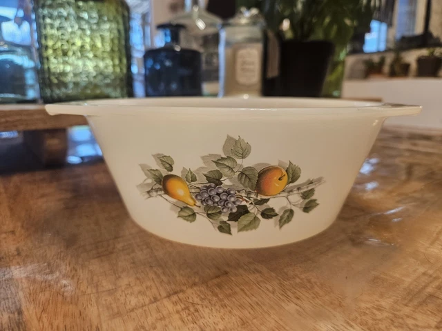 Plat rond creux Arcopal Fleurs de France vintage | Selency