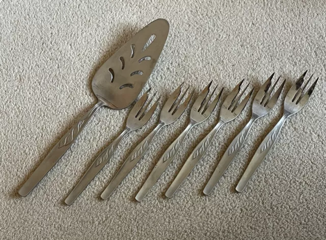 Reduced - VINTAGE 50/60s STAINLESS STEEL CUTLERY - CAKE SLICE & 6 CAKE FORKS