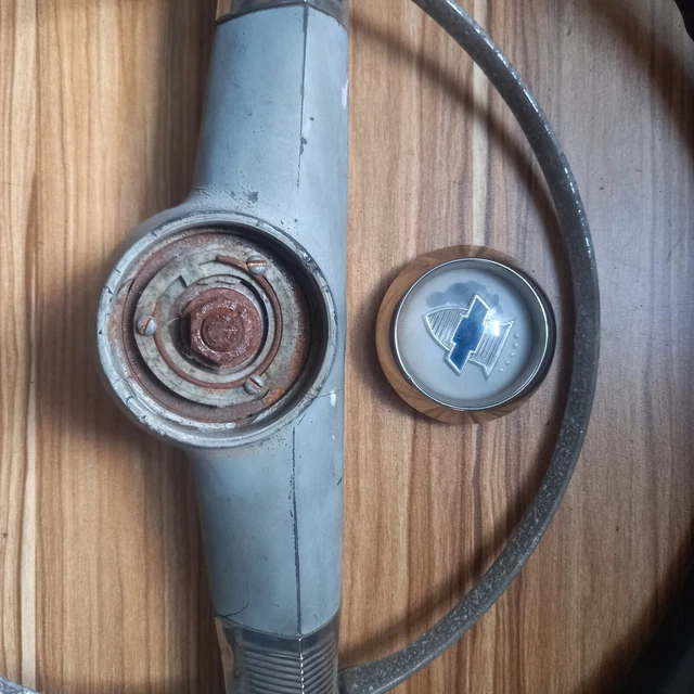 steering wheel  Chevrolet CHEVY deluxe  51 52 1951 1952 original 3