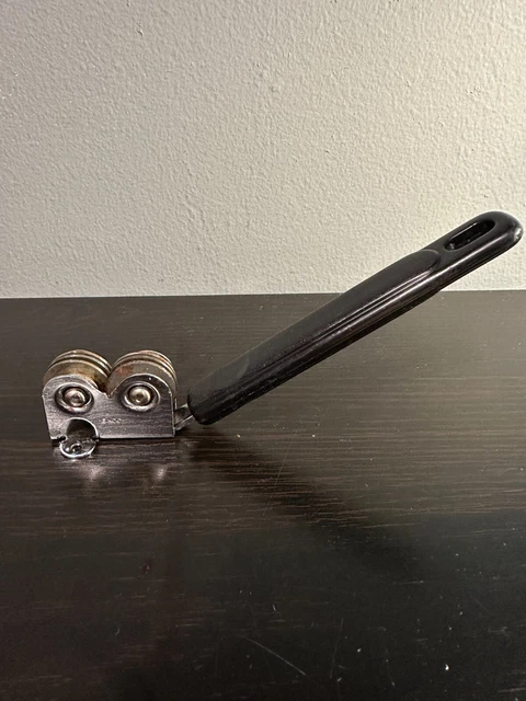 Vintage ECKO Pull Through Kitchen Knife Sharpener Mountable Black Handle USA
