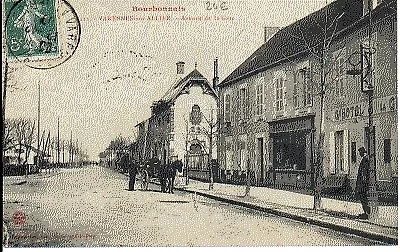 (S-5177) FRANCE - 03 - VARENNES SUR ALLIER CPA BEGUIN Fils ed.