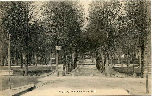 Carte Postale // Nevers // Le Parc