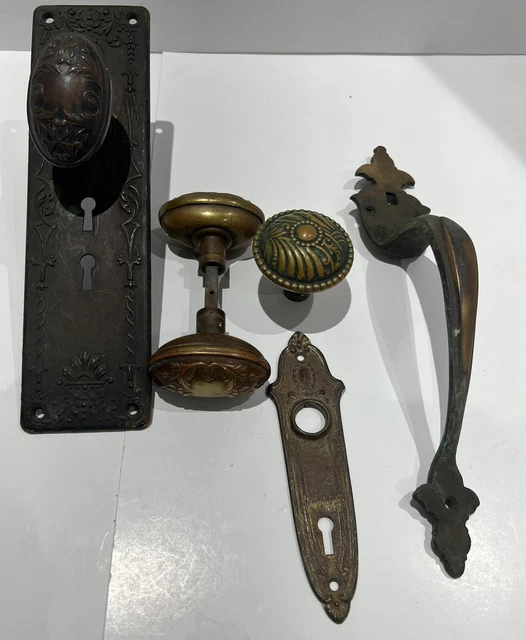 Antique Doorknob Vtg Set Matching Pair knobs Handle And Plate 4 Knobs
