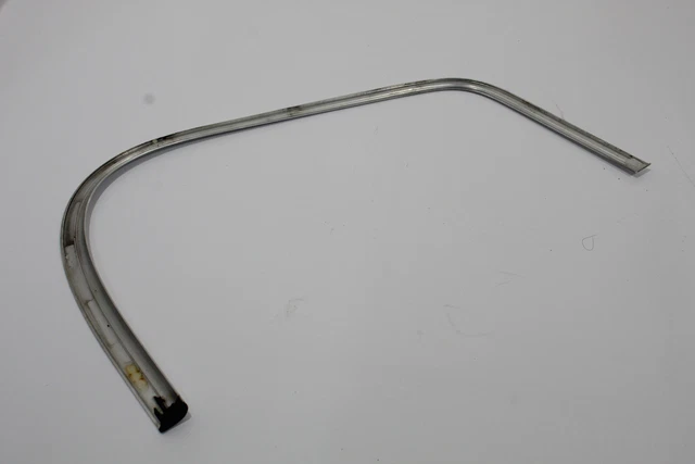 Premium Füllfederhalter X750 – Mittlere Feder, Chrom, Weiß