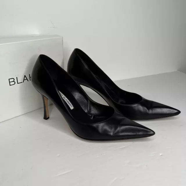 Manolo Blahnik Black Pumps Pointed Toe Stiletto 3" Heels Size 37.5 US 7.5