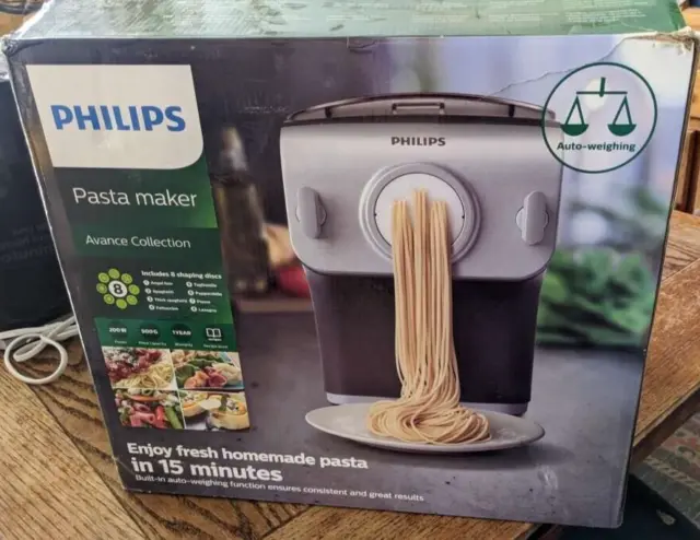 https://www.picclickimg.com/SYUAAOSwz4JlVmTw/Unused-Philips-Avance-Pasta-Noodle-Maker-8-Pasta.webp