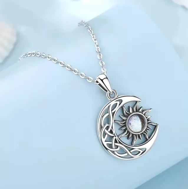 Collier + Pendentif plaqué Argent Soleil et Pierre de Lune - Thème Astral - Neuf 2