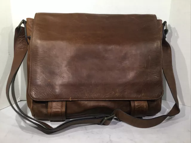 Frye Logan Flap Cognac Leather Messenger Bag $498 ZF-11